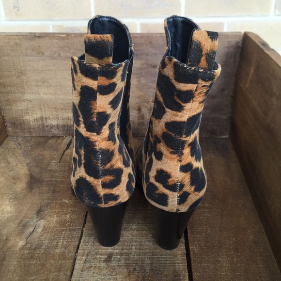Liliana Women's Ankle Boots Animal Print Booties - Picture 4 of 8